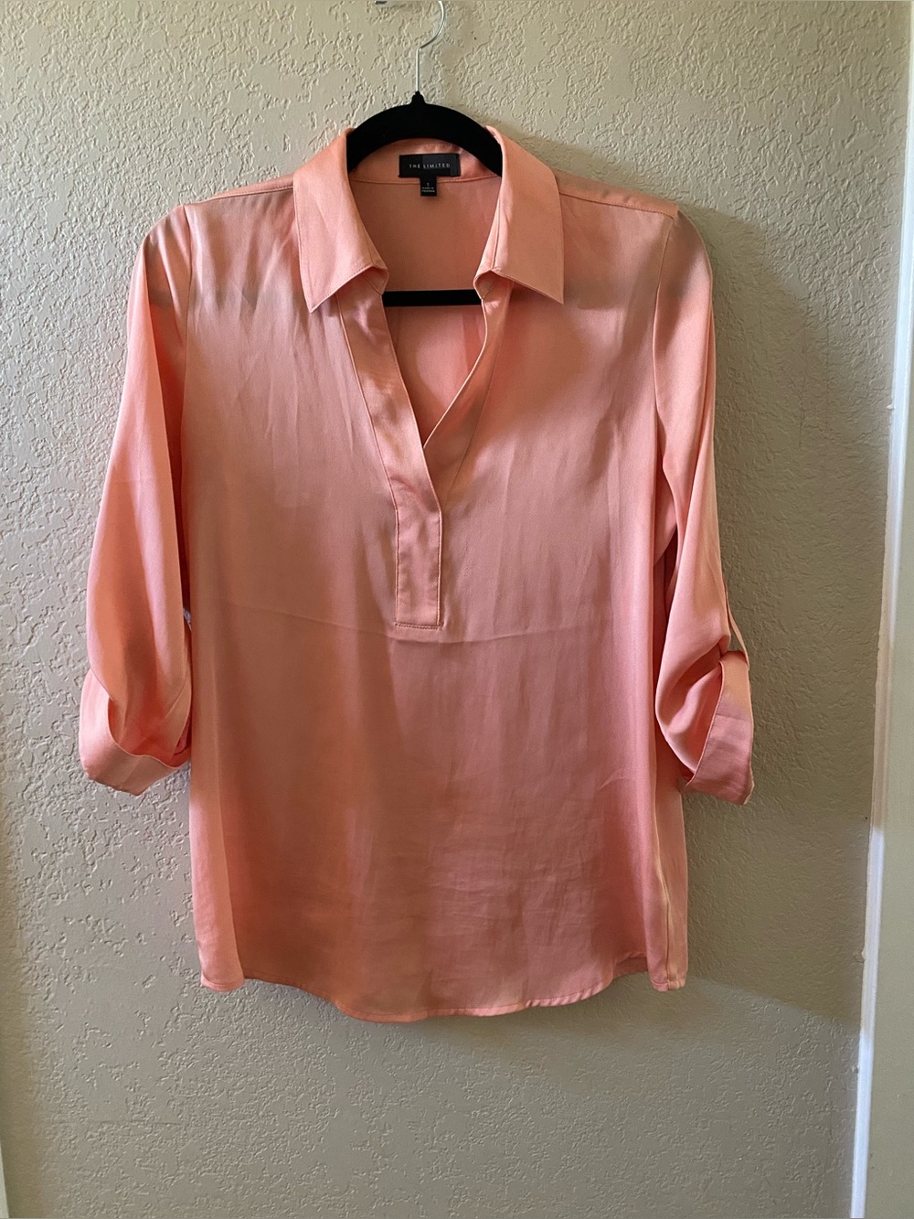 The Limited Peach Orange Pink Roll-Sleeve Satin V-Neck Blouse Size S